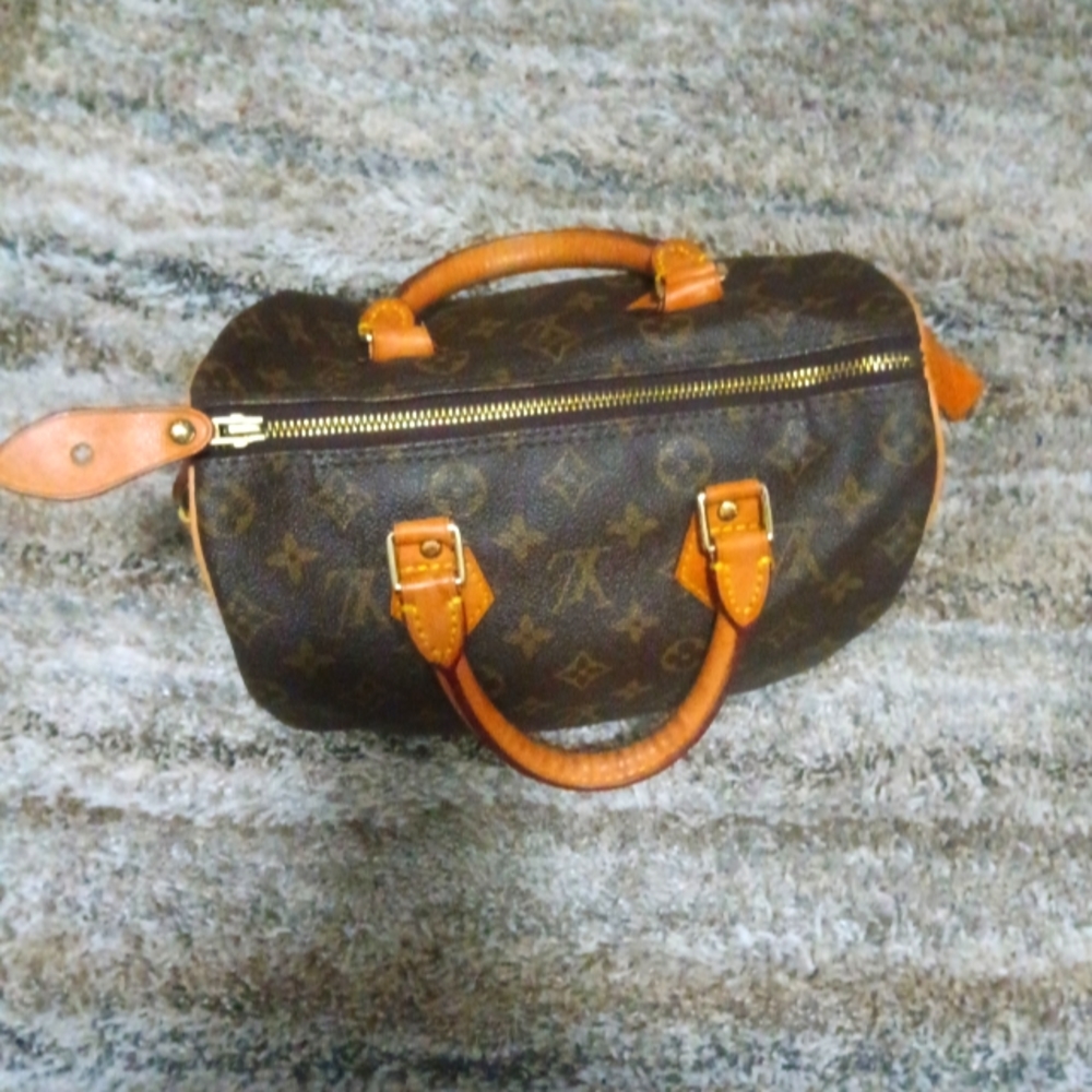 Authentic Speedy 25 Louis Vuitton (vintage)